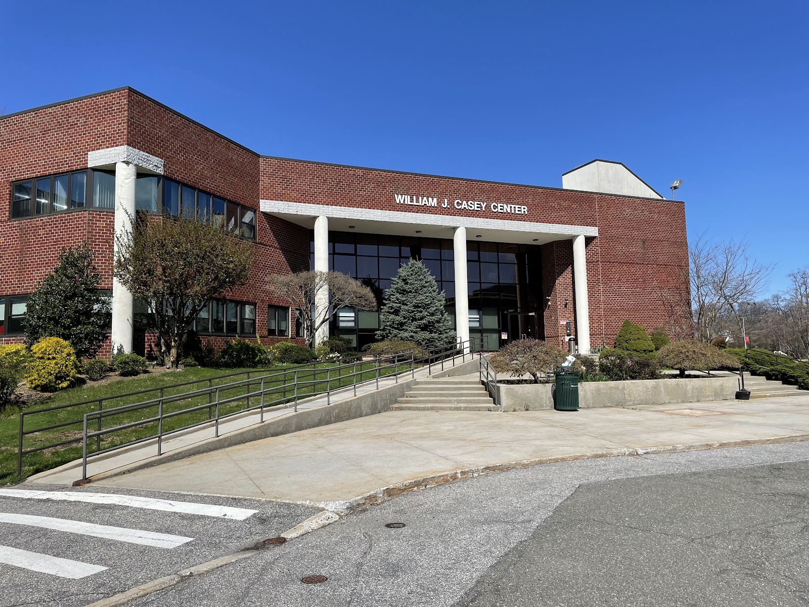 Molloy College